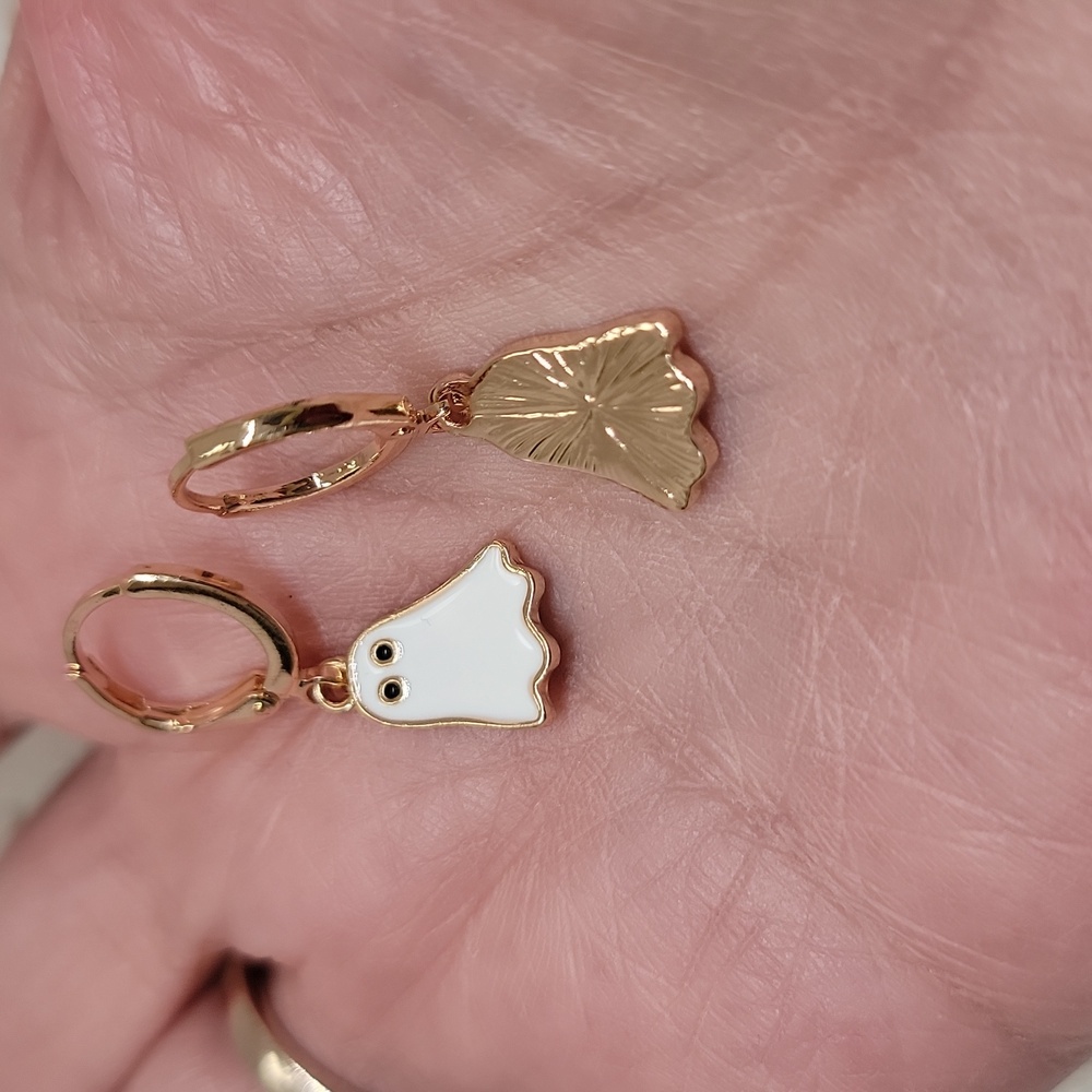 Boho Halloween Ghost Earrings Dangling Huggie White Gold Tone 1.18 In - Picture 4 of 11